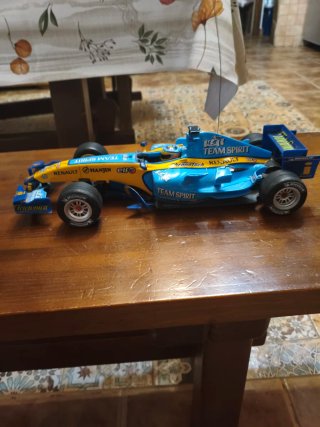 Coche F1 Fernando Alonso Team Spirit
