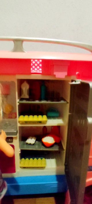 Caravana Barbie con muñeca
