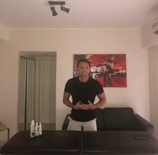 Valencia - Masajista atención hombres