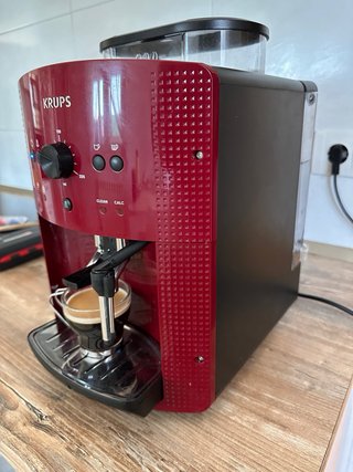 Cafetera Krups Roja Automática