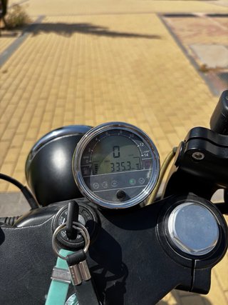 Moto Hanway Raw 125 Cafe Racer Verde
