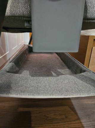 Minicuna colecho gris y madera.