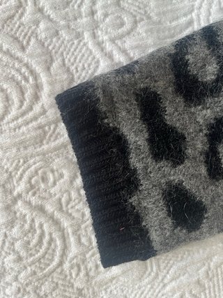 Jersey Massimo Dutti cuello pico print animal