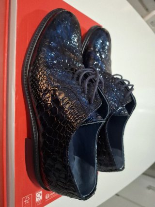 Zapatos Segarra Piel Azul oscuro,con suela d cuero