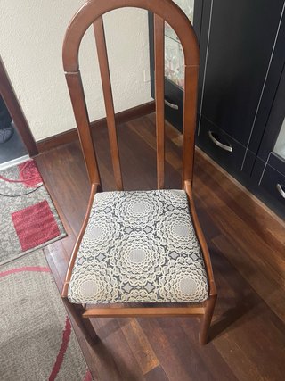 Mesa de Comedor, 6Sillas Madera y lampara de pies