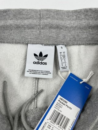 Pantalón Jogger Cargo Adidas Originals Gris
