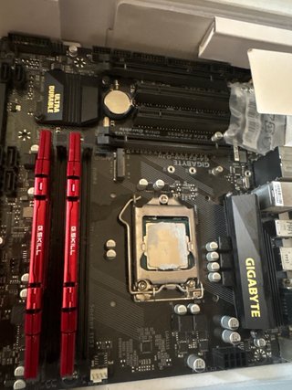 Placa Base Gigabyte