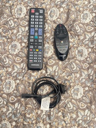 Televisor Samsung LED 26 HDMI USB 2 Mandos