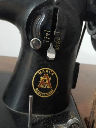 Máquina de coser Alfa S.A. Eibar España