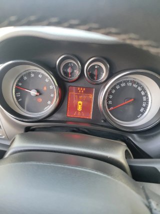 Opel Zafira Tourer 2013