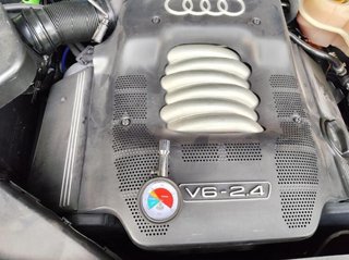 15593000 faro der audi a6 2.4 at (170 cv | 230303