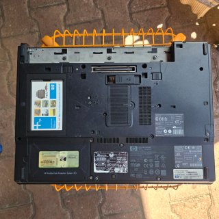 Pc HP Compaq nc8430 per parti di ricambio