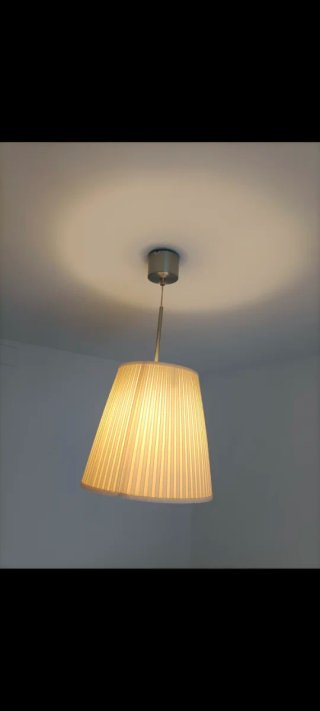 Lámpara colgante IKEA plisada