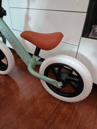 Bicicleta de equilibrio infantil