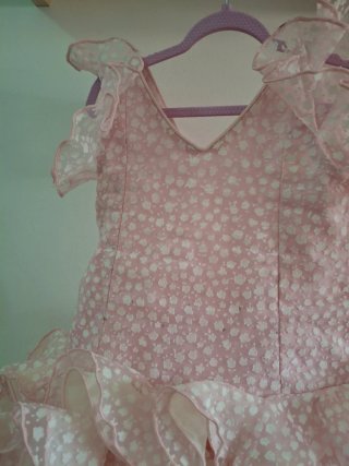 Traje de flamenca rosa con volantes TALLA 92CM