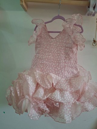 Traje de flamenca rosa con volantes TALLA 92CM