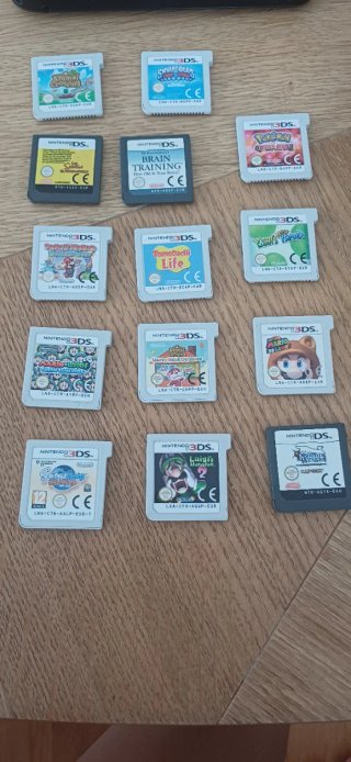 Nintendo 3DS + 14 juegos + funda Angry Birds