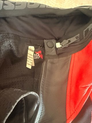 Mono Dainese 2 piezas cuero Talla 48