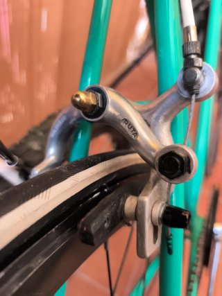 Bicicleta urbana color turquesa fixied