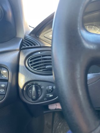 Ford Focu ghia 2000