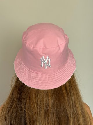 Sombrero Bucket NY Reversible Blanco y Rosa