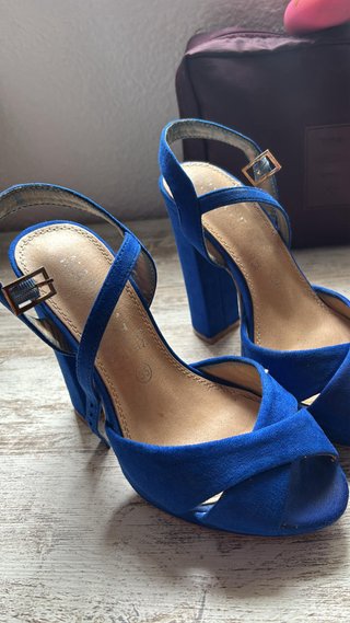 Tacones azules de plataforma