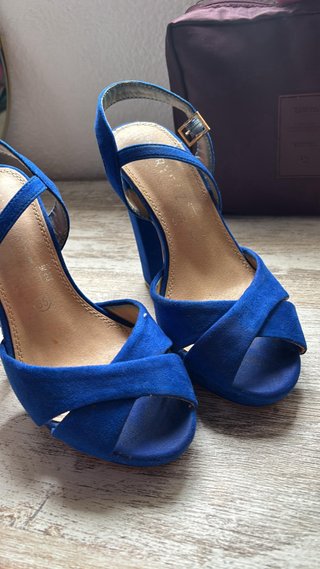 Tacones azules de plataforma