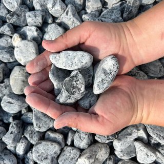 Piedra mármol NEGRO Canto rodado  20kg