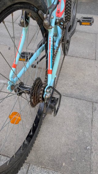 Bicicleta niño/a Rockrider ST500 24" – 18 velocida