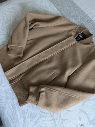 Cazadora bomber Zara camel talla M