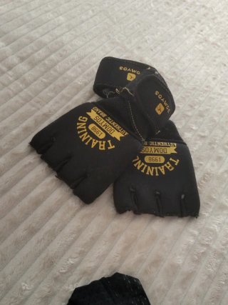 Pack Boxeo: Guantes, Vendas y Protector