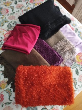 Conjunto de bufandas y cuellos