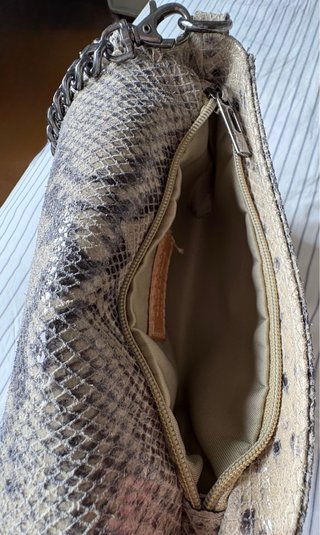Bolso pequeño diseño estampado estilo serpiente
