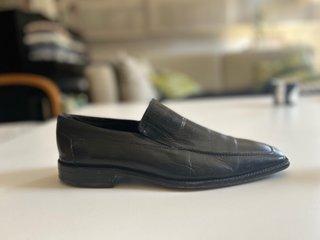 Zapatos de piel Martinelli negros