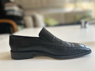 Zapatos de piel Martinelli negros