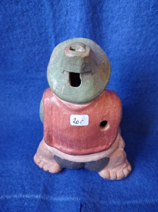 Figura etnica musical de terracota