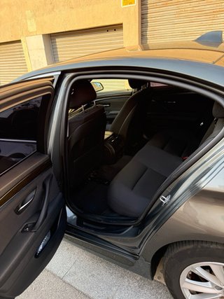 BMW Serie 5 518D 2015