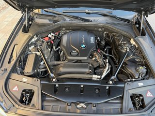 BMW Serie 5 518D 2015
