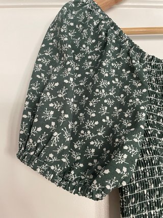 Vestido verde floral blanco