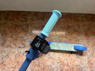 Patín eléctrico infantil GeekMe azul