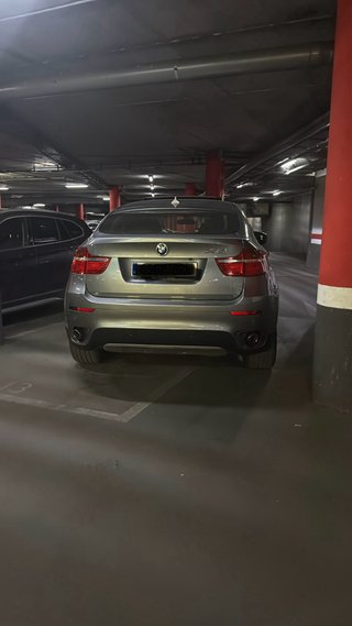 BMW X6 2011