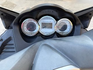 Peugeot Satelis 250 Negra