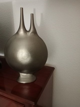 Jarrón Decorativo Gris y Plateado