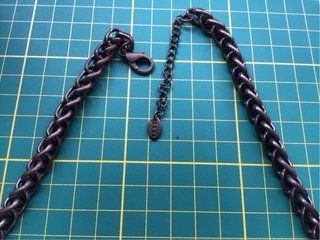 Collar multicapa con perla dorada