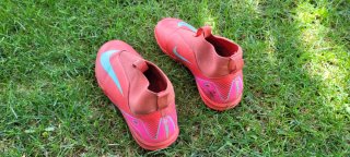 Botas fútbol Nike Mercurial multitaco 38.5