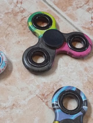 4 Spinner fidget toys coloridos