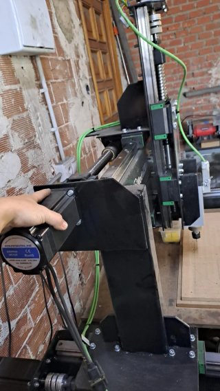 FRESADORA CNC