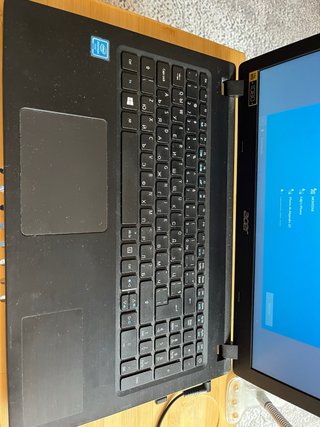 Portátil Acer 15.6 Full HD Intel Pentium