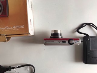 Canon PowerShot A2500 Roja