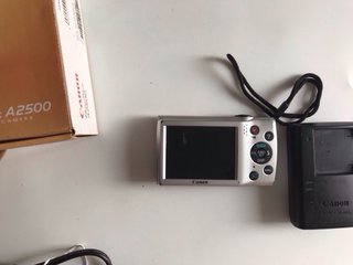 Canon PowerShot A2500 Roja